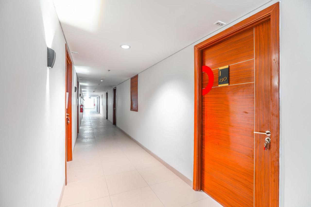 Super Oyo Collection O 16 Vittoria Residence Jakarta Exterior foto