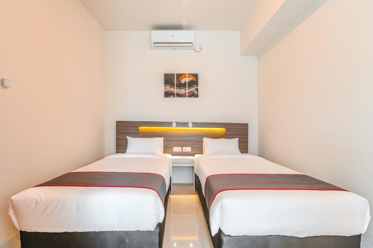 Super Oyo Collection O 16 Vittoria Residence Jakarta Exterior foto